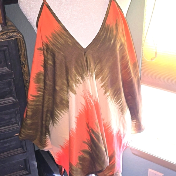 Tops - Convertible Tank/Cold shoulder top